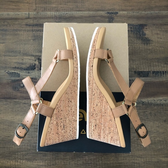 Teva Arrabelle Universal Leather Sandal - Picture 7 of 9